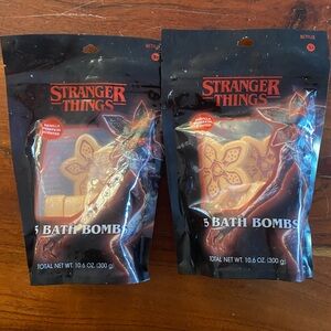 Stranger Things Vanilla Scented Bath Bombs - Black and Orange